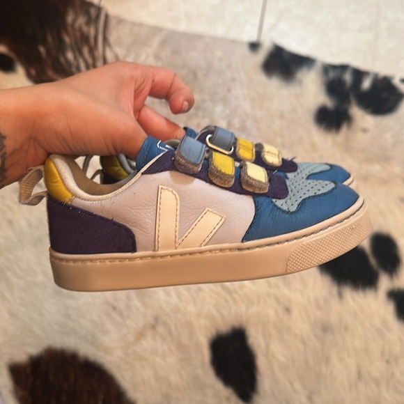 Veja V-10 - Multico Swan White - Picture 2 of 8